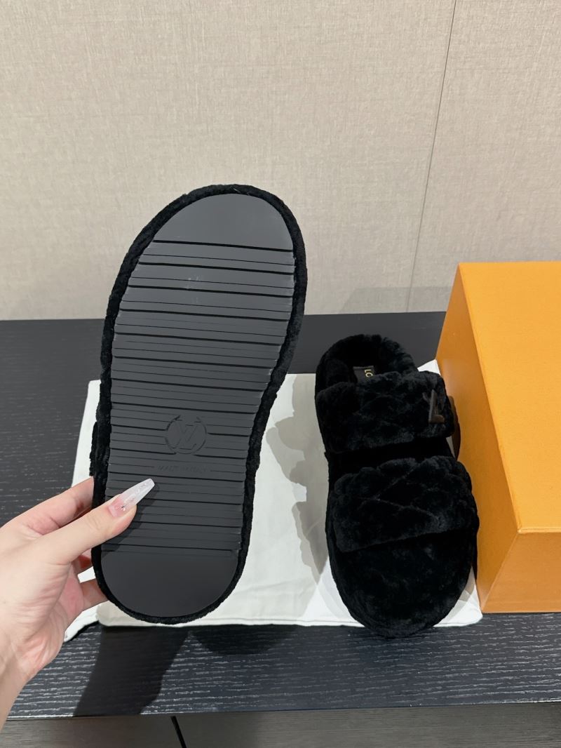 Louis Vuitton Slippers